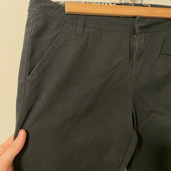 Volcom black lived in cuffed pants Size 7 NWT - Picture 3 of 9